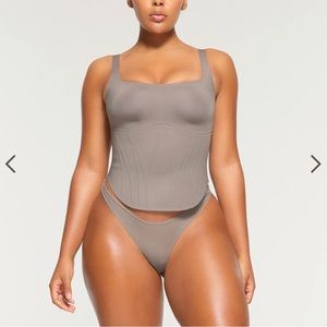 Skims BONDED LONG CORSET in color Steel size M